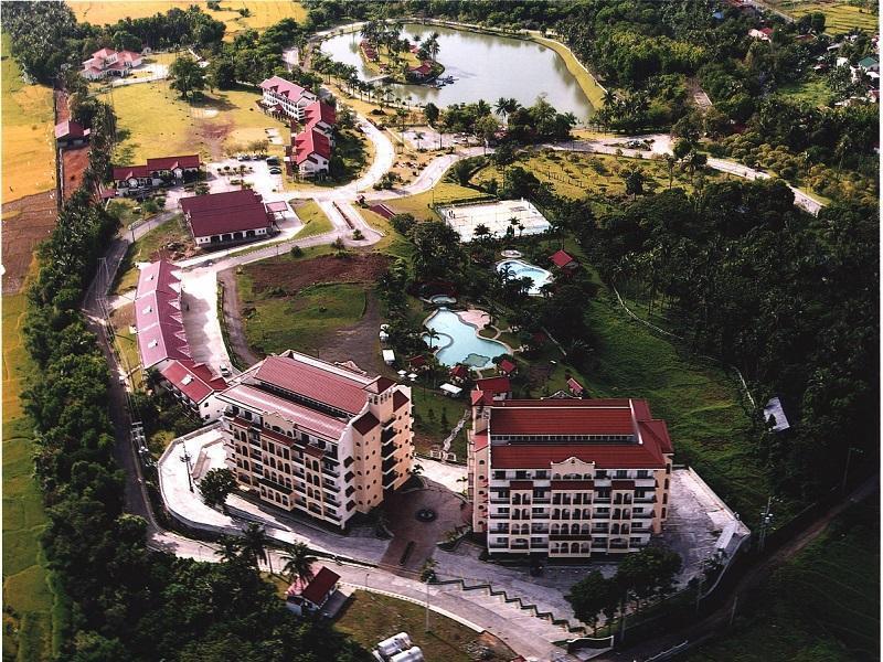 Graceland Estates And Country Club Lucena Ngoại thất bức ảnh