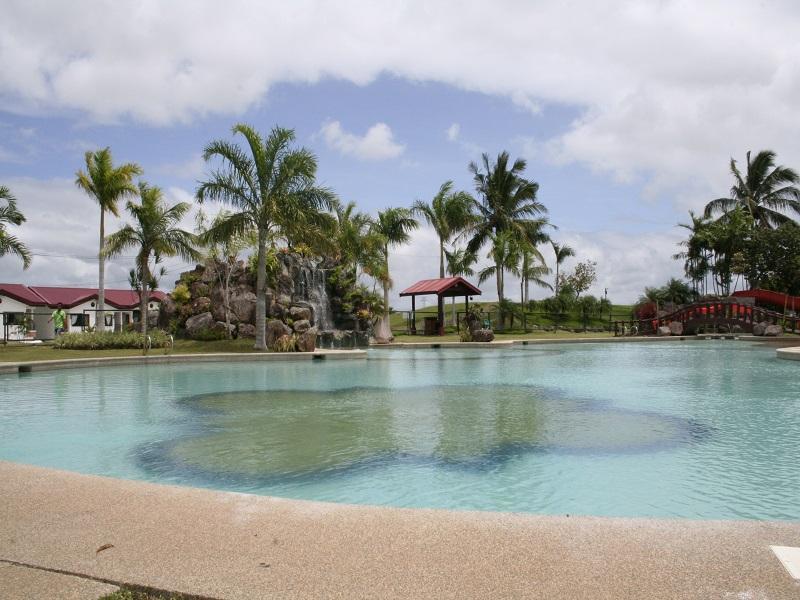 Graceland Estates And Country Club Lucena Ngoại thất bức ảnh